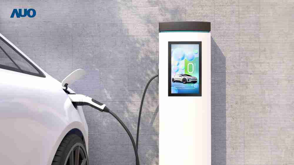 友達〝EVSE車用充電樁解決方案〞專為電動汽車充電樁設計，，，具有高亮度、、克服戶外艱難環境的耐溫、、耐紫外線等特性，，並搭載散熱性及擴充性強的高效能工業電腦，，，可實現人機互動訴求，，，，如資訊顯示、、、、支付等應用